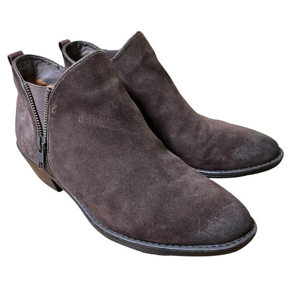 Sofft Vinton Chocolte Brown Suede Booties Boots Size Zip Western Heel Size 8.5 - Picture 1 of 9